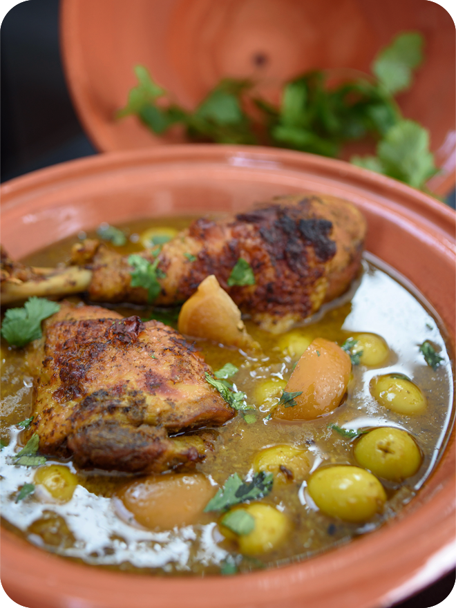 Tajine Djaj M'chermel - طاجين الدجاج مشرمل (poulet au citron confit et aux olives)